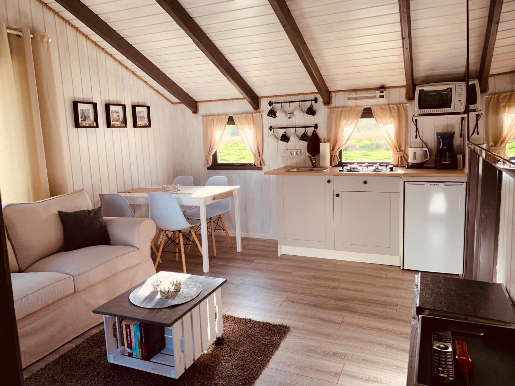 Ferienhaus Achtern Diek Emmelsbull-Horsbull ภายนอก รูปภาพ